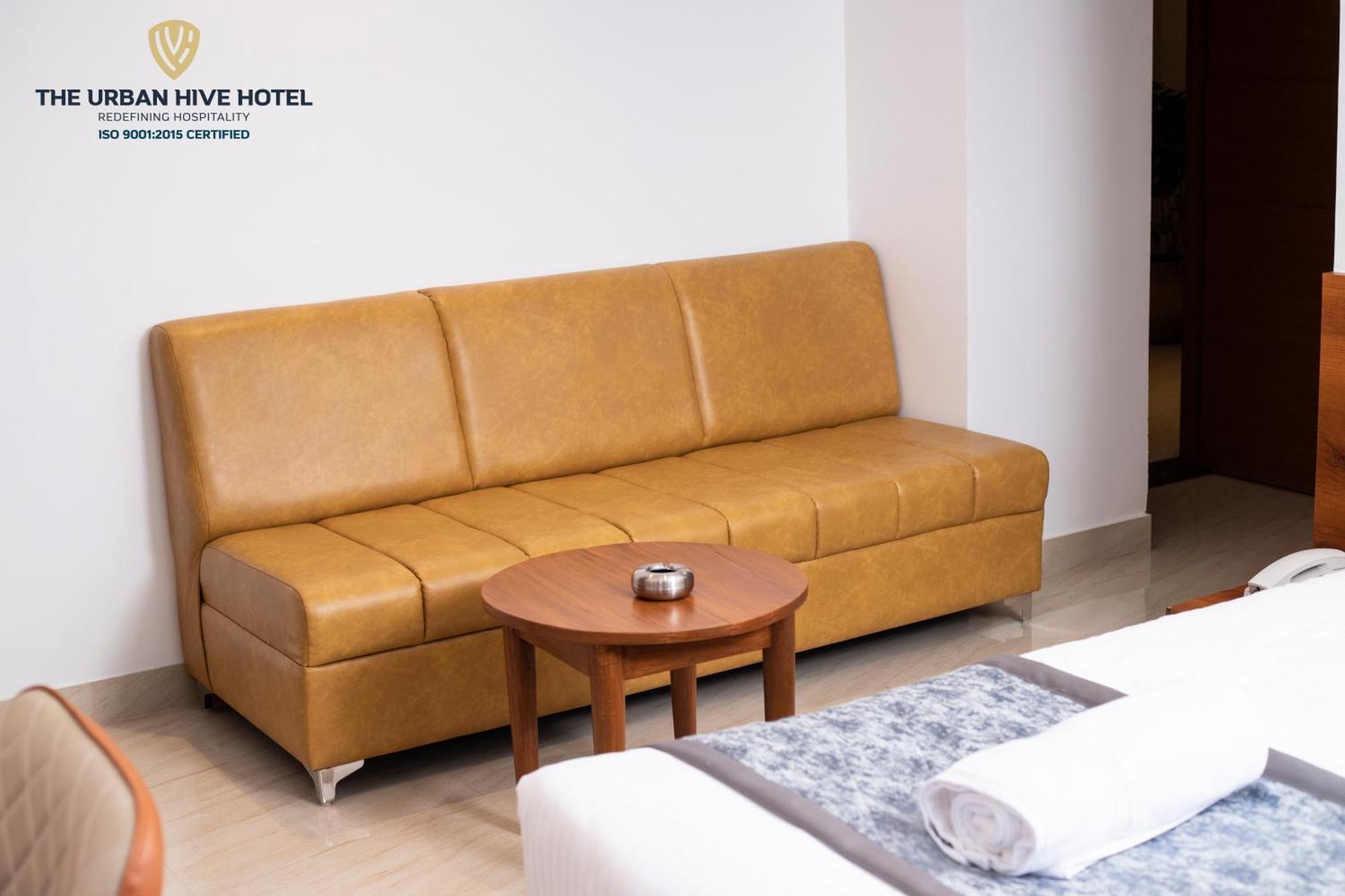 The Urban Hive Hotel Belgaum Exterior foto